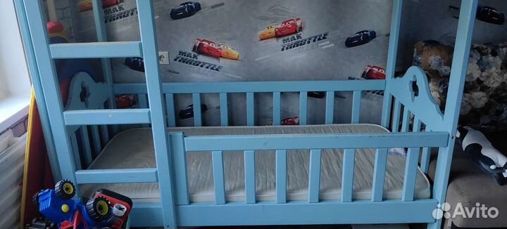 Двухъярусная кровать бу с матрасами