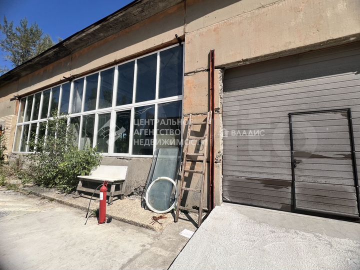 Сдам здание, 721.6 м²