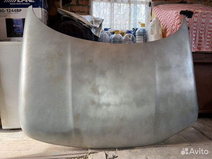 Капот на ваз 2110-2112 б/у