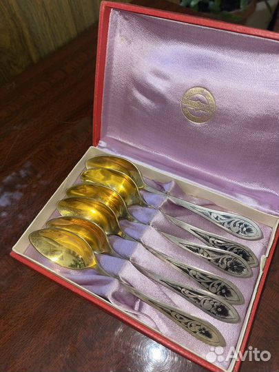 Серебряная чайная ложка