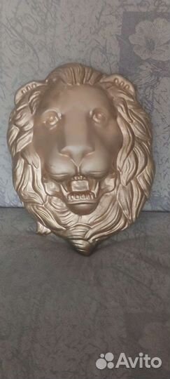 Настенная скульптура