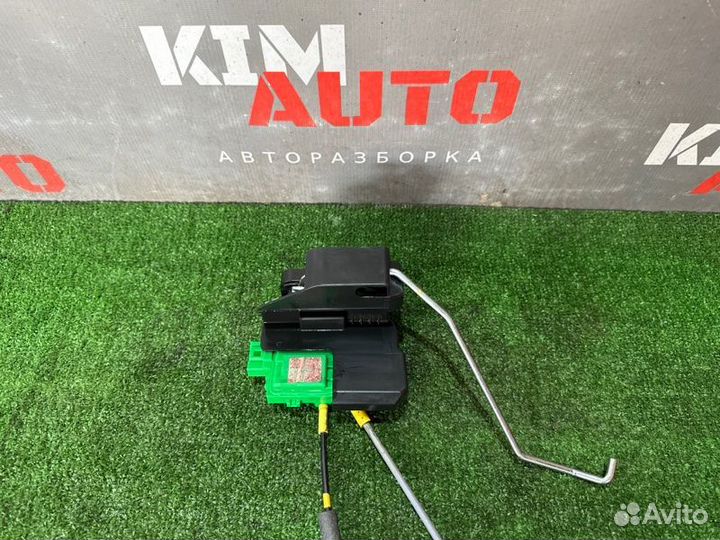 Замок двери передний правый Kia Rio 3 Ub 11-17