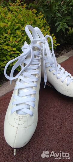 Коньки фигурные