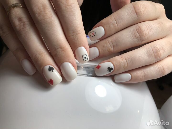 Маникюр и педикюр