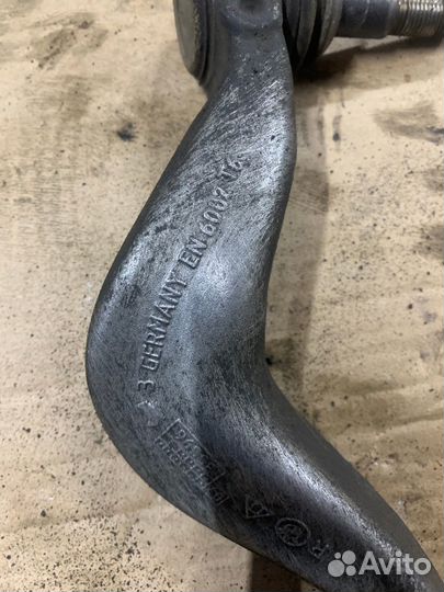 Рычаг верхний передний правый E90,Е92 BMW