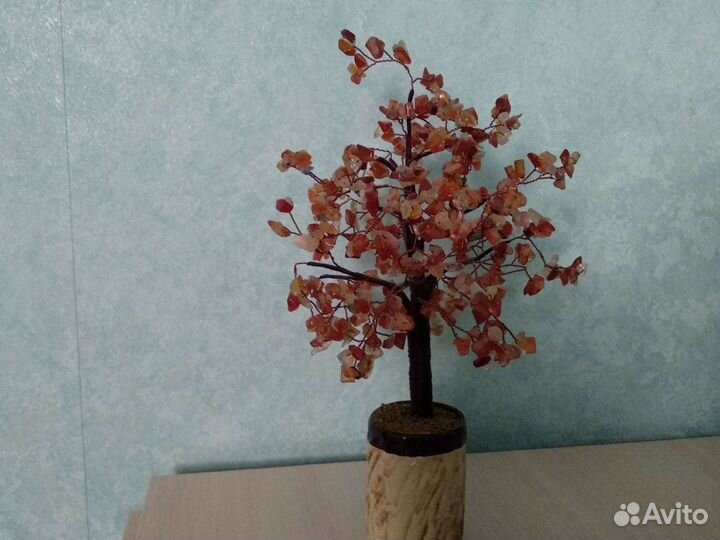 Деревья ручной работы из натурального камня