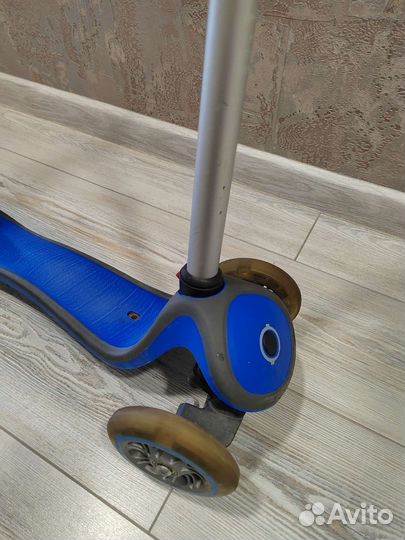 Самокат детский с сиденьем