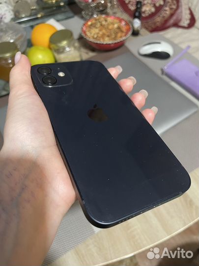 iPhone 12, 64 ГБ