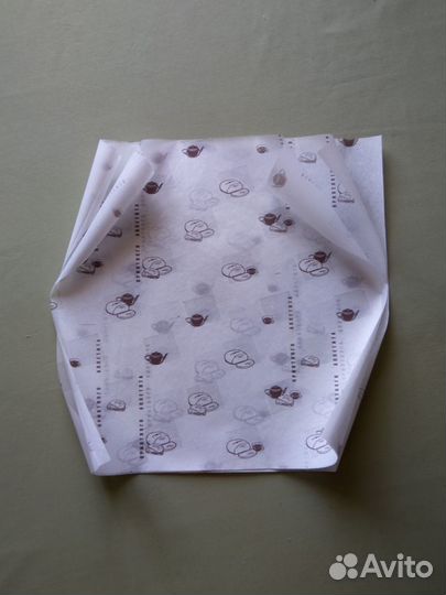 Бумага в листах, обертка с рисунком