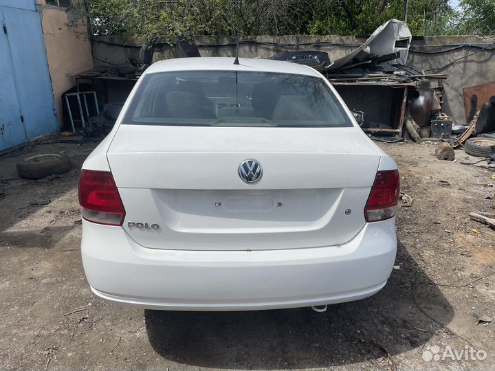 Крыло заднее левое volkswagen polo sedan