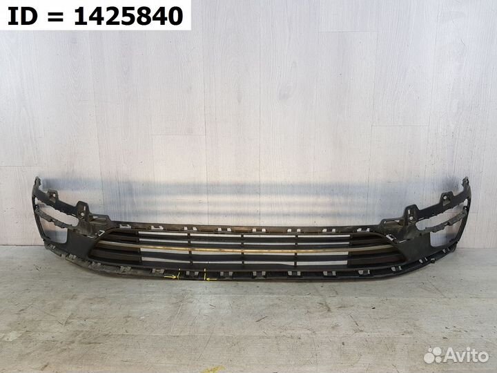 Решетка переднего бампера Kia Rio