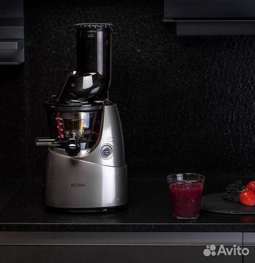 Соковыжималка шнековая Bork s610