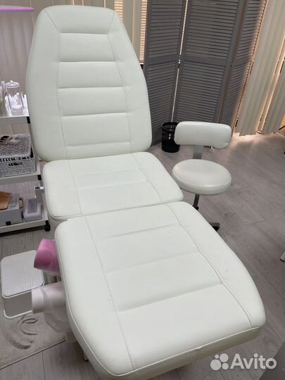 Кушетка косметологическая