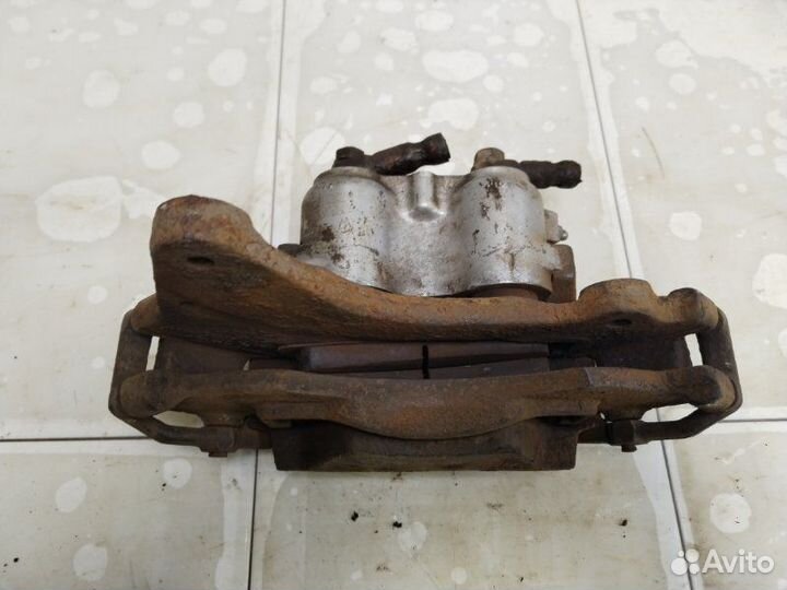 Суппорт передний правый Лада Нива 21214 21214 2005
