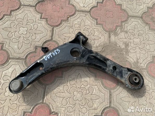 Митсубиси аутлендер 3 рычаг с шаровой задний