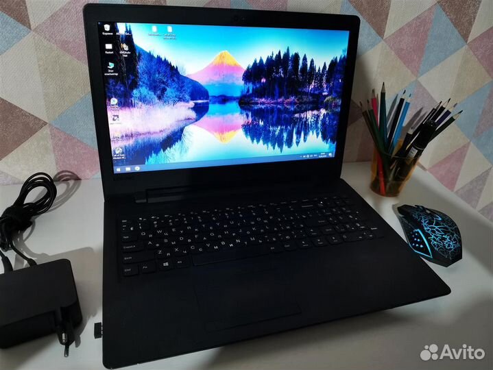 С 8 гигами игровой ультрабук Lenovo с 4 ядрами