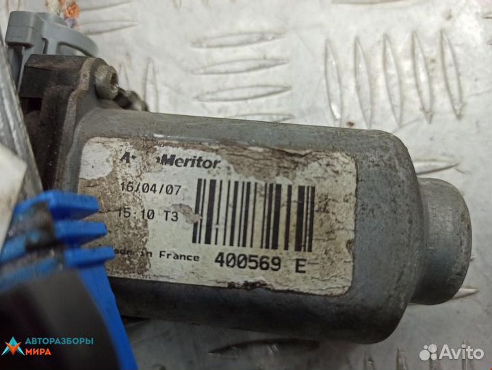 Стеклоподъемник передний правый Renault Laguna