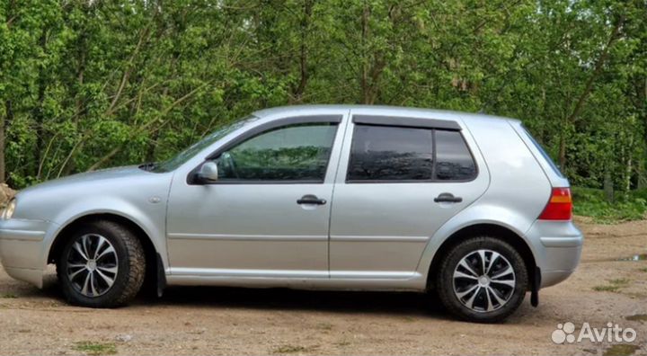 Колпаки на колеса r 16 новые 4штуки