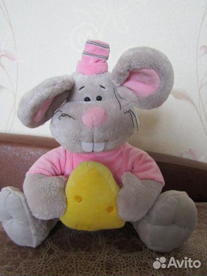 Мышонок с сыром