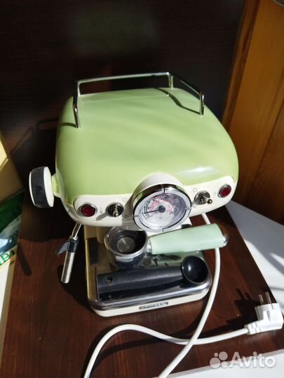 Кофеварка рожковая Ariete 1389 Vintage, зеленый