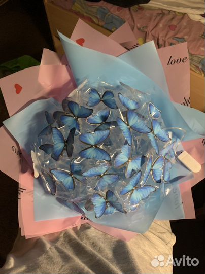 Светящийся букет из бабочек