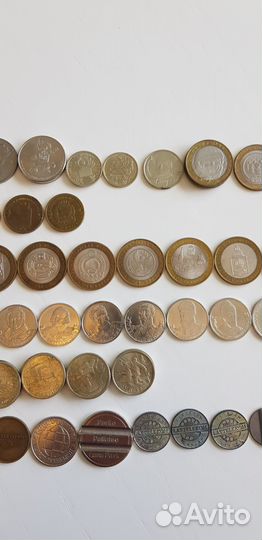 Юбилейные монеты России жетоны метро телефонные