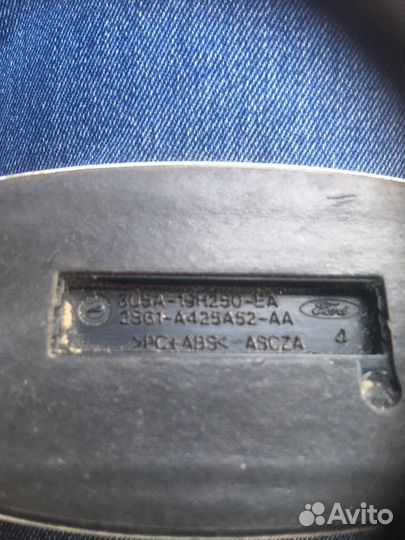 Эмблема шильдик