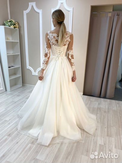 Свадебное платье 42 44 новое