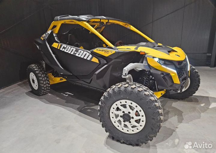 BRP CAN-AM maverick R X RS 2024