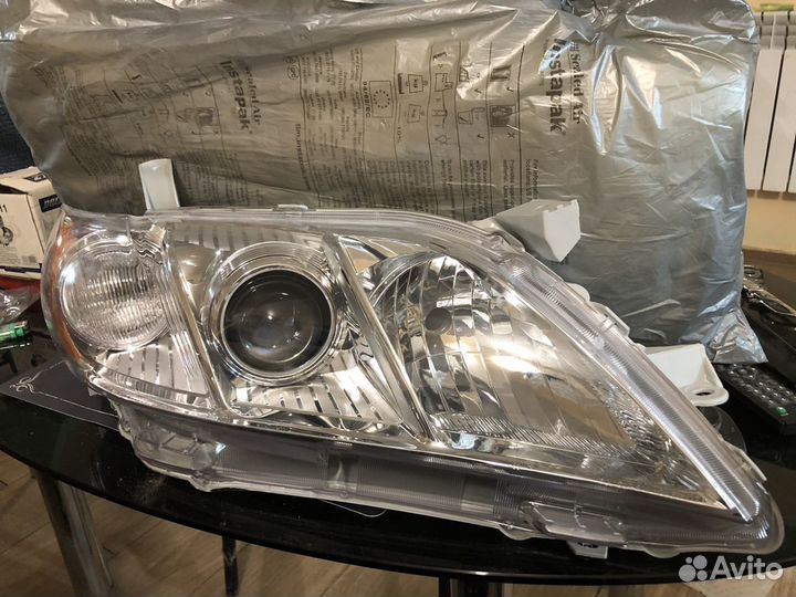 Фара toyota camry 40