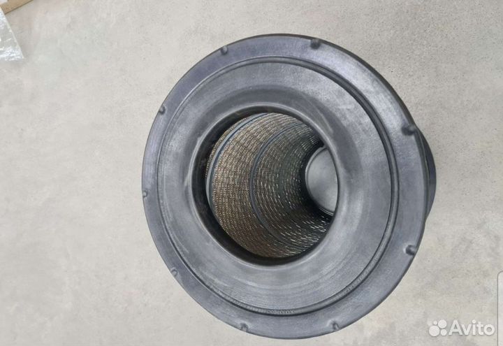 Фильтр воздушный volvo