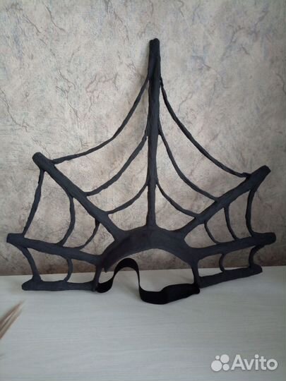 Кокошник паутина