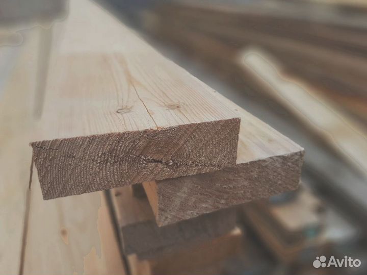 Сосновые доски, прочные и долговечные материалы для строительства