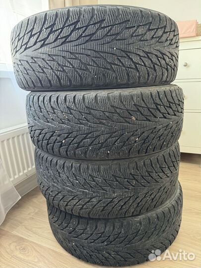 Nokian Tyres Hakkapeliitta R2 215/55 R17 98R