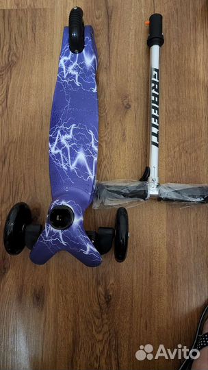 Самокат детский новый