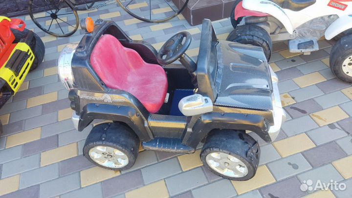 Детский электромобиль