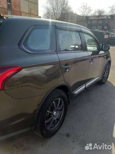 Mitsubishi Outlander 2.0 CVT, 2015, 85 000 км