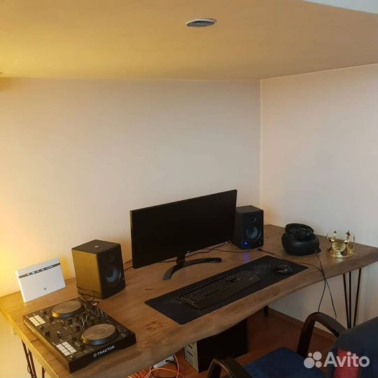 Компьютерный стол лофт из массива на заказ