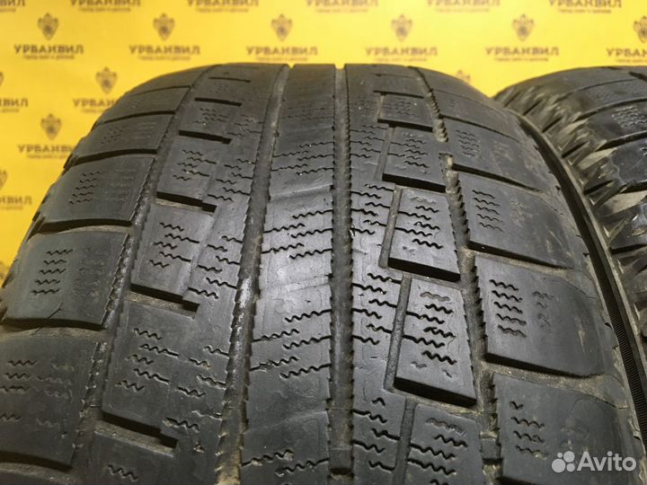Hankook Winter I'Cept iZ 2 W616 215/55 R17 98T