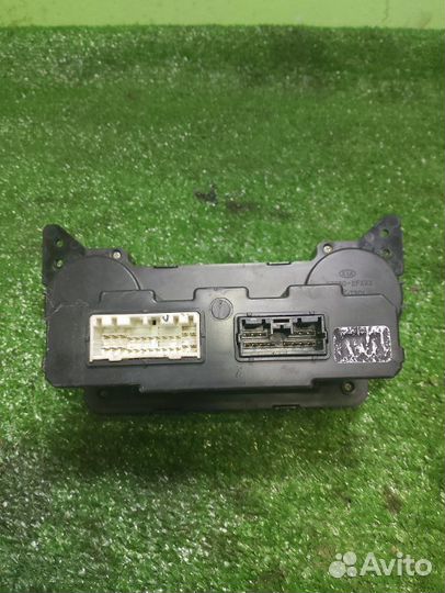 Блок управления печки Kia Cerato LD G4FC 2006