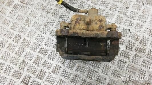 Суппорт тормозной передний правый land rover range