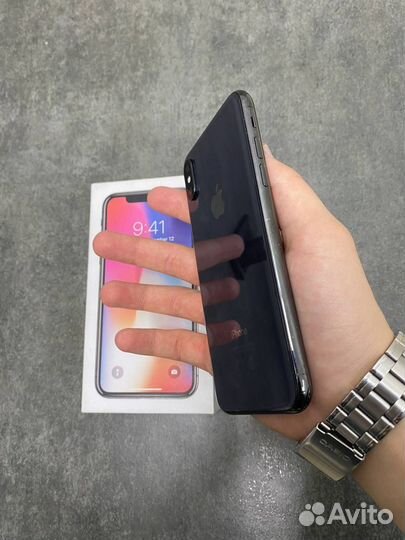 iPhone X, 64 ГБ