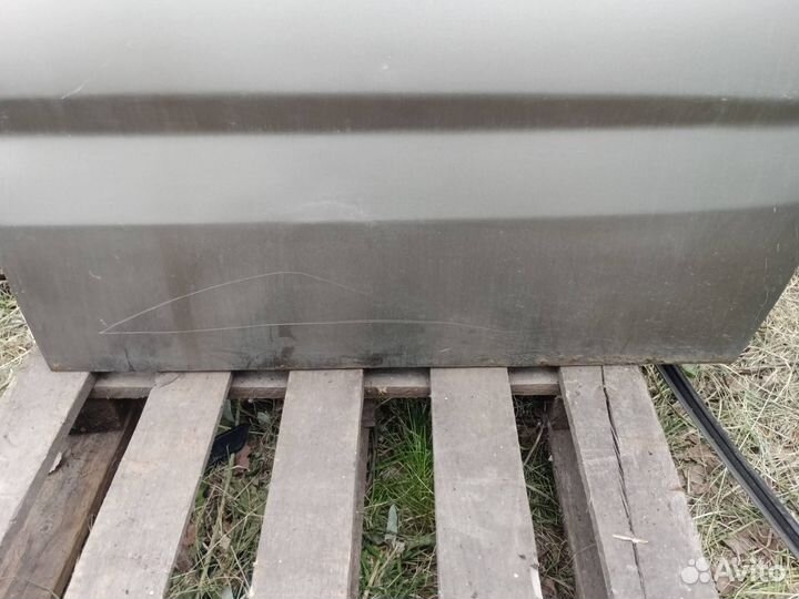 Дверь передняя правая LADA 2120 Надежда 2001