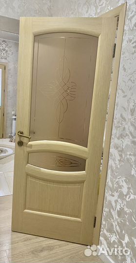 Двери из массива дуба б/у