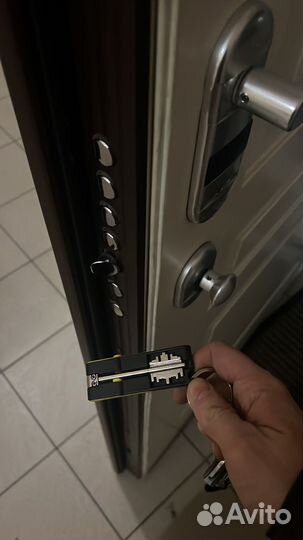 Вскрытие замков замена замков вскрытие авто взлом