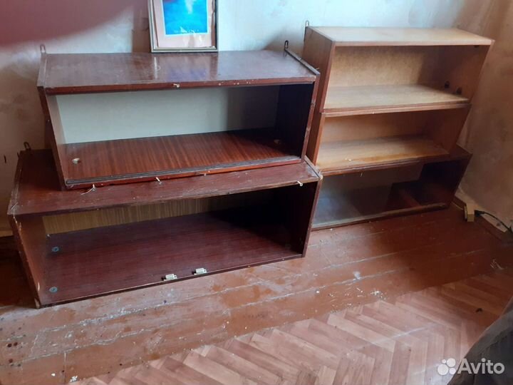 Полка книжная