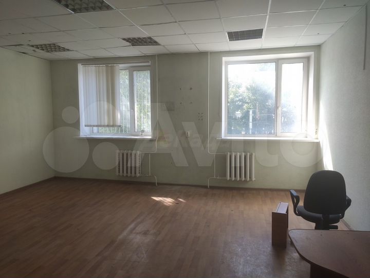 Офис, 11 и 33 м²