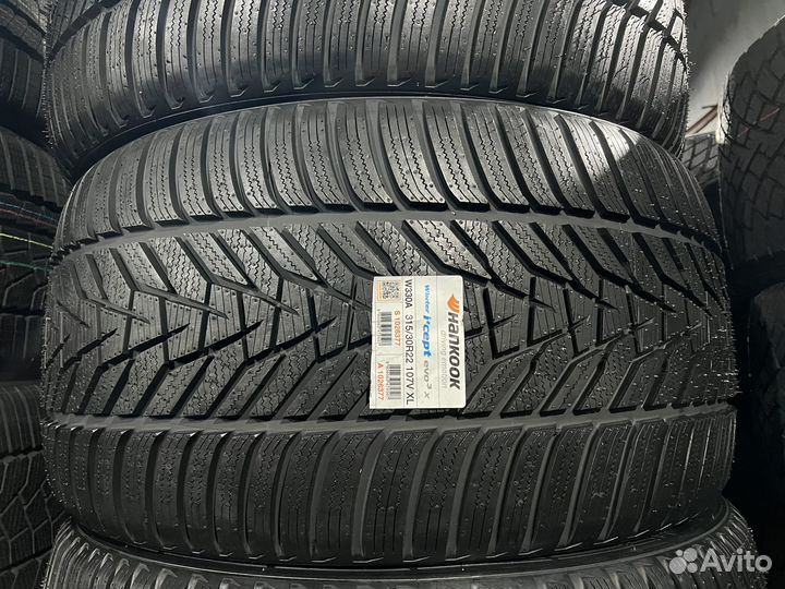 Hankook Winter I'Cept Evo 3 X W330A 315/30 R22 и 285/35 R22 111V