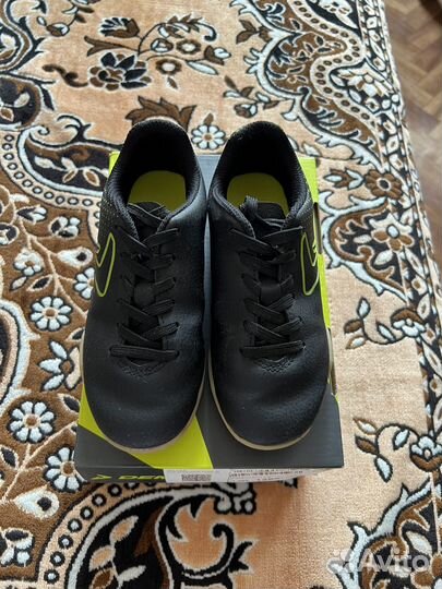 Футбольные бутсы 28 размер