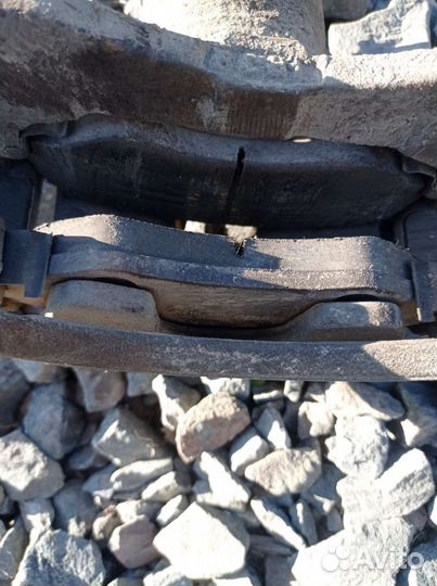 Тормозной суппорт передний на chevrolet lacetti